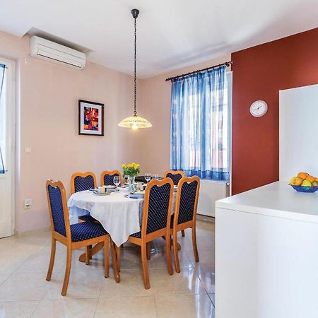 Gorgeous Apartment In Rijeka With Kitchen Экстерьер фото